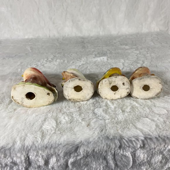 4 Vintage bird ceramic figurines sitting on tree limbs with flowers at base - Picture 6 of 7